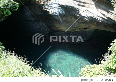 堂ヶ島の天窓洞 23010503