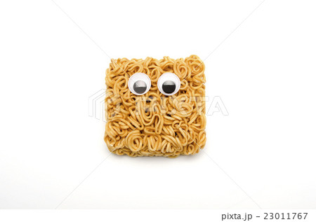 キョロキョロ目玉 インスタントラーメン 23011767