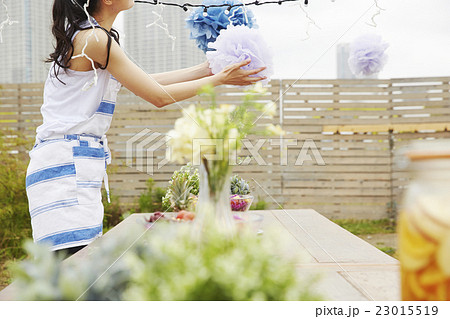 パーティ　準備 23015519