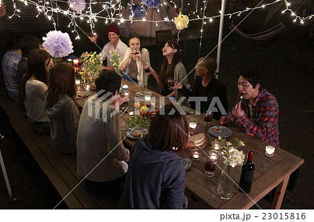 パーティ　ディナー 23015816