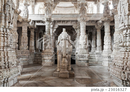 Ranakpur Temple interior 23016327
