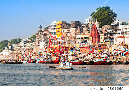 Varanasi ghats 23016604