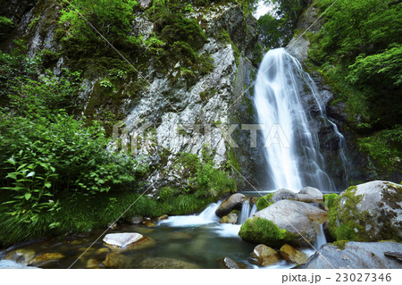 岐阜県 高山市 銚子の滝 新緑 岐阜県 高山市 銚子の滝 新緑 23027346
