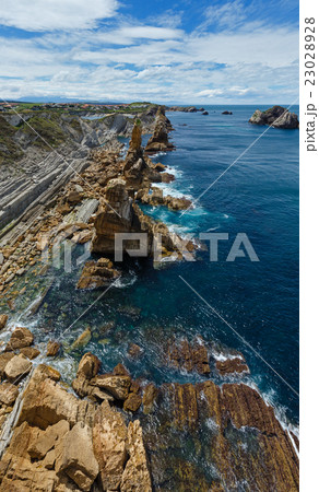 Atlantic ocean coastline near Portio Beach 23028928