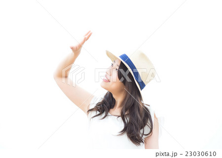 女性　紫外線 23030610