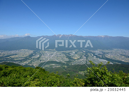 陣馬形山　山頂 23032445