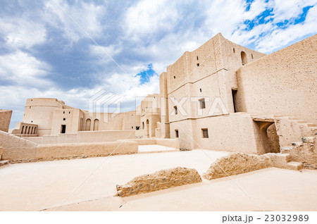 バハラ・フォート(オマーン、バハラ) 23032989