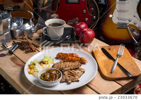 Pork Steak with Black Pepper Pork Steak with Black Pepper 23033670