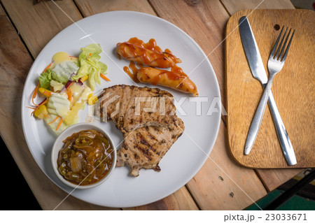 Pork Steak with Black Pepper 23033671