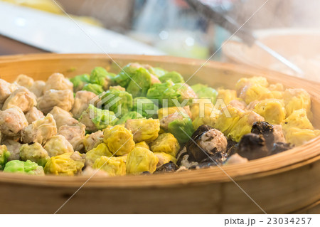 Chinese Steamed Dumpling in pot 23034257