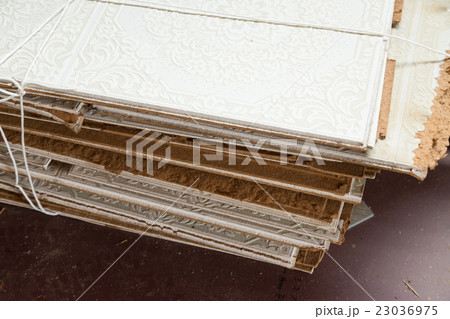 建築廃材　屋根材 23036975