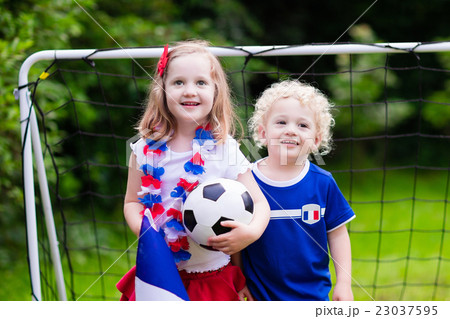 Happy kids, French football supporters 23037595