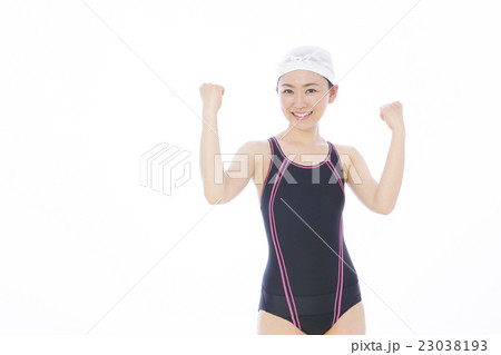 水泳　フィットネス　スイミング　女性　水着　若い女性　白バック 23038193