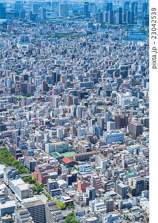 東京の住宅街 23042539