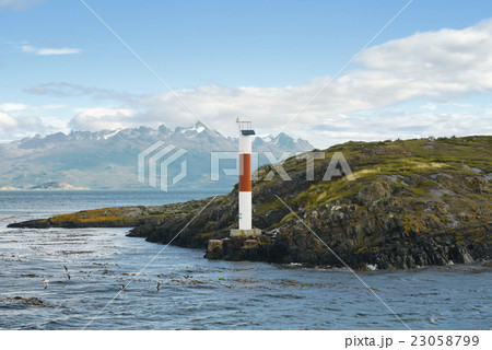 Little lighthouse in the Beagle-Channel, Ushuaia 23058799