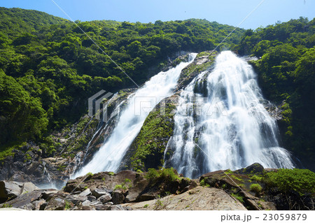 屋久島　大川の滝 23059879