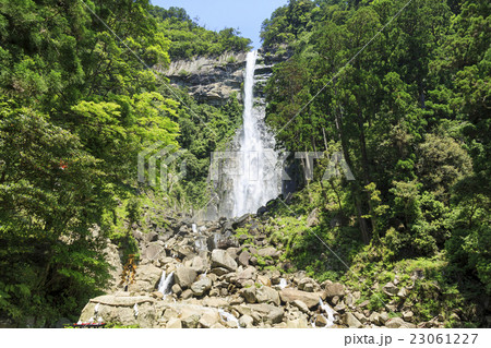 和歌山県・那智の滝 23061227