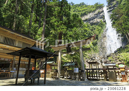和歌山県・那智の滝 23061228
