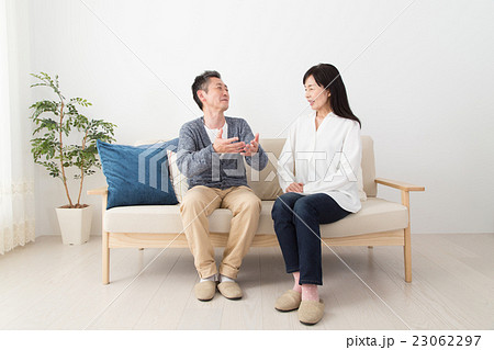 仲良し夫婦 23062297