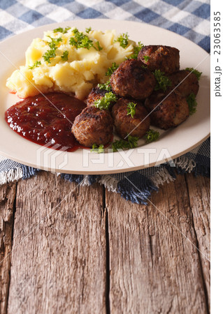 Swedish meatballs kottbullar with mashed potato 23063585