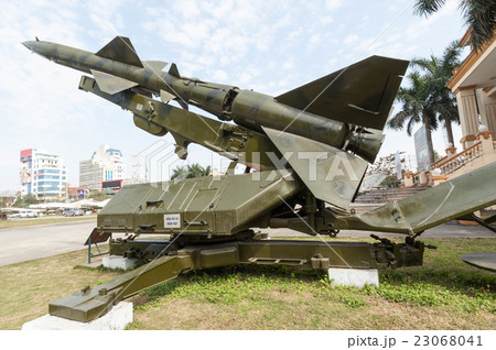 ベトナム戦争時に北ベトナム軍が使用した地対空ミサイルのS-75ミサイル（SA-2ガイドライン） 23068041