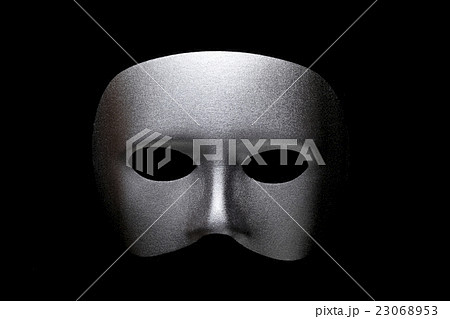 銀色の仮面 23068953