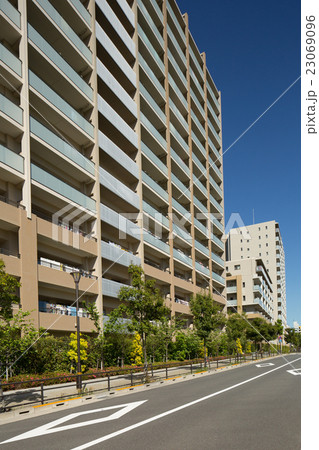 高層マンション街 23069096