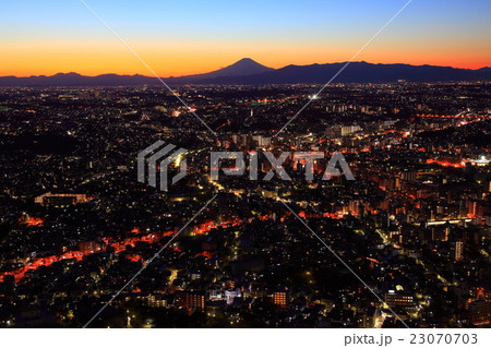 ランドマークタワー 夕景 ランドマークタワー 夕景 23070703