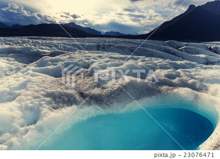 Kennicott glacier Kennicott glacier 23076471