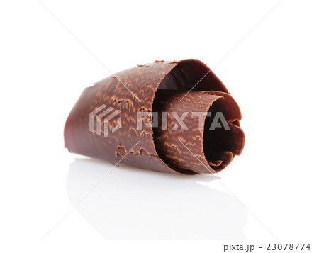 dark chocolate curl isolated on white 23078774