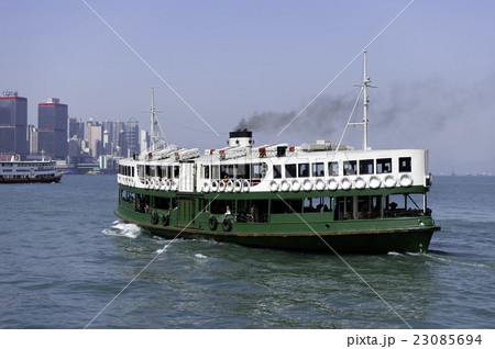 九龍から望むビクトリアハーバー 23085694
