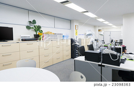オフィス 23098363