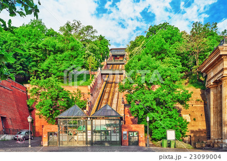 Funicular to lift up the mountain  Royal Palace. 23099004