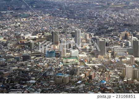 埼玉県さいたま市の武蔵浦和駅付近を空撮 23106851
