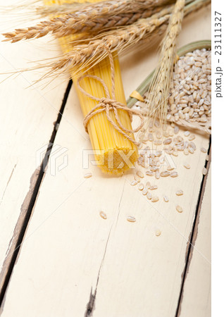 organic Raw italian pasta and durum wheat organic Raw italian pasta and durum wheat 23111327