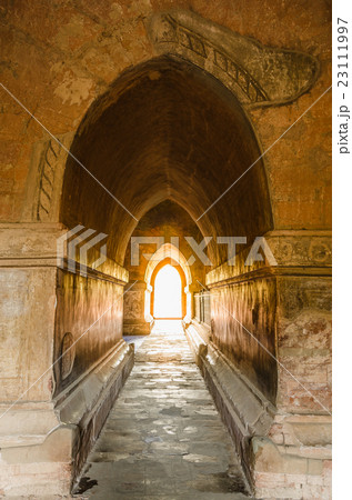 Light at end of tunnel in Htilo Minlo pagoda Light at end of tunnel in Htilo Minlo pagoda 23111997