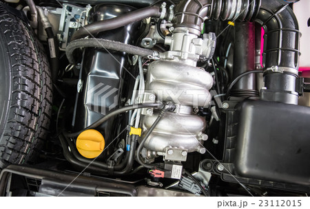 Closeup photo of clean motor block 23112015