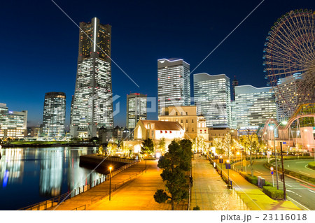 Yokohama city in Japan at night 23116018