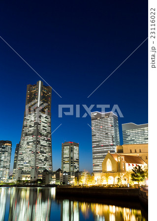 Yokohama skyline 23116022