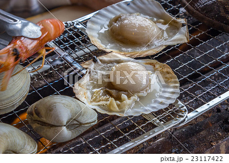 ホタテとエビとホンビノスの浜焼き 23117422
