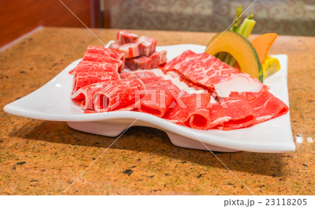 Raw fresh beef . Raw fresh beef . 23118205