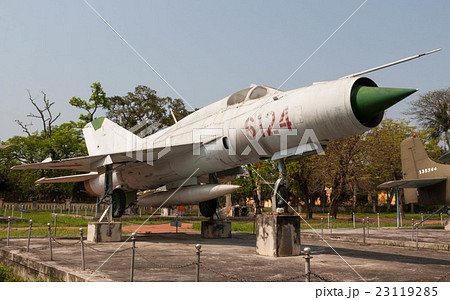 ベトナム戦争時に北ベトナム軍が使用した旧ソ連製のミグ21戦闘機 23119285
