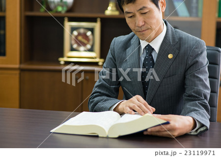 弁護士 イメージ 23119971