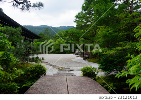 金地院　鶴亀の庭園 23121013