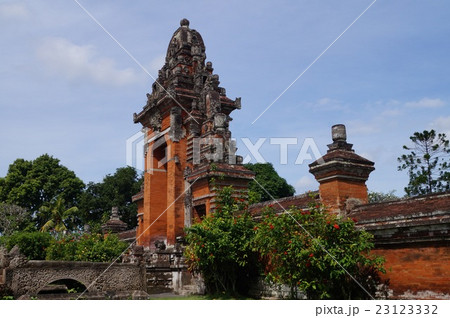 タマン・アユン寺院の割れ門 タマン・アユン寺院の割れ門 23123332