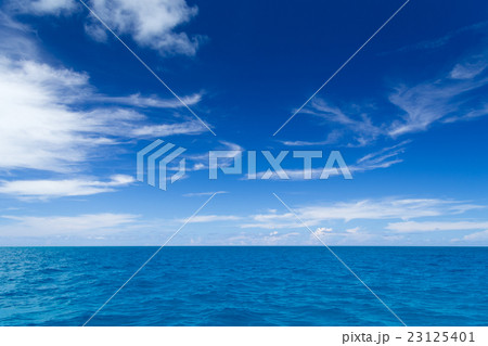八重山の海と空 八重山の海と空 23125401