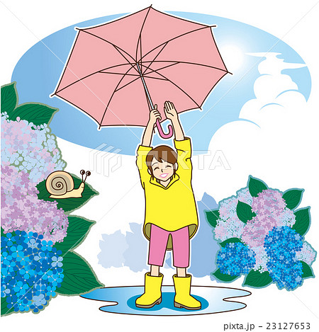 傘を振り上げ雨が止んだことを喜ぶ小学生の女の子 レインコート 水溜り 青い空 アジサイ カタツムリ のイラスト素材