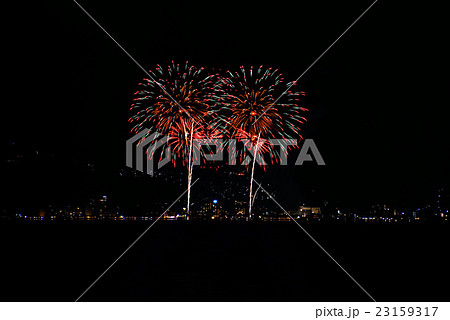 長野県 諏訪湖湖上花火大会 15年8月15日の写真素材