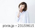 若い女性 23159615