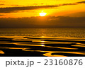 夕日の海岸 23160876